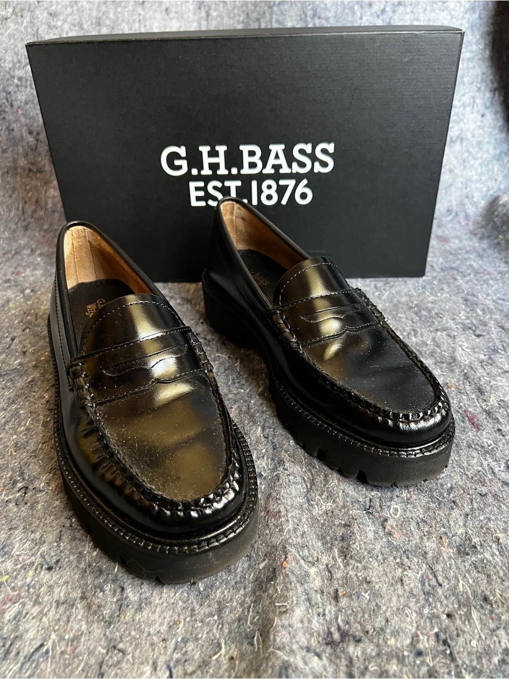 GH BASS “Whitney Super Lug” Black Leather Penny Loafers